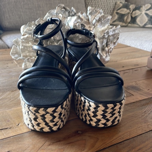 Rebecca Minkoff Josefia platform sandal - Picture 3 of 9